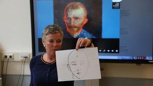 A teacher explains how to draw a face, using the Van Gogh online lessons.