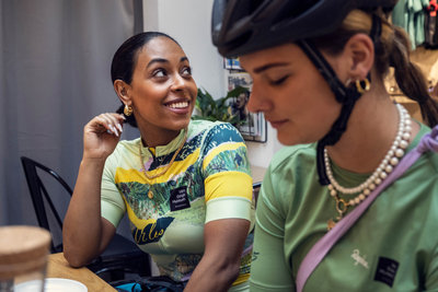 The women's jersey from the Rapha x Van Gogh Museum capsule collection 2022. Photo: Stan Koolen