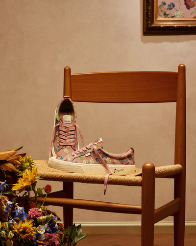 CARIUMA sneakers with the Van Gogh Museum Anniversary Flower pattern