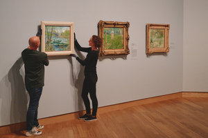 Van Gogh’s triptychs are reunited in the exhibition Van Gogh along the Seine (on display from 13 October 2023 onwards). Credits: David Stegenga.