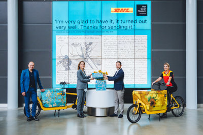 Adriaan Dönszelmann, Emilie Gordenker (Board Van Gogh Museum) and Ronald Leunisse (Managing Director DHL Express Nederland), Krista Bakker (staffmember DHL) Photo: Jelle Draper