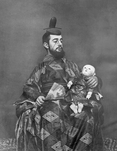 Maurice Guibert, photograph of Henri de Toulouse-Lautrec in Japanese costume, c. 1890 The Museum of Modern Art, New York/Scala, Florence