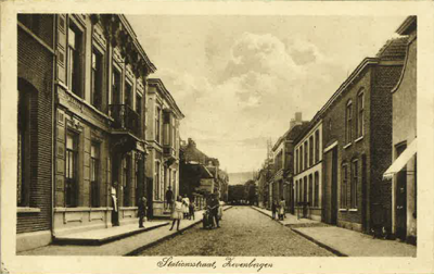 Stationsstraat in Zevenbergen. 